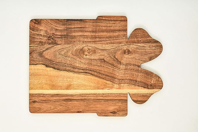 Treen Art Wooden Christmas Cutting Board for Kitchen Decor, 14"L x 10"W Gift Box Shaped Acacia Wood Chopping Board with Handle, Serving Charcuterie Platter
