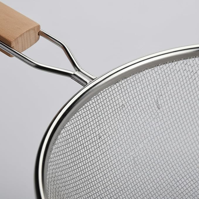 Strainer 8-Inch Diameter Medium Stainless Steel Fine Mesh Single Mesh Tan Handle Silver Sieve Kitchen Cooking Food Filter Handheld Multipurpose Strainer