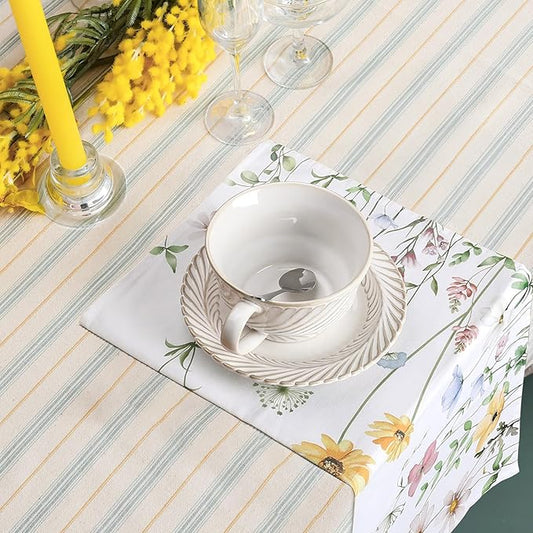 Floral Butterfly Napkins, 18×18 Inch French Country Dinner Cloth Napkins Set of 6, Washable Cotton Soft Absorbent Square Napkins for Dining Kitchen Party Wedding Decoration