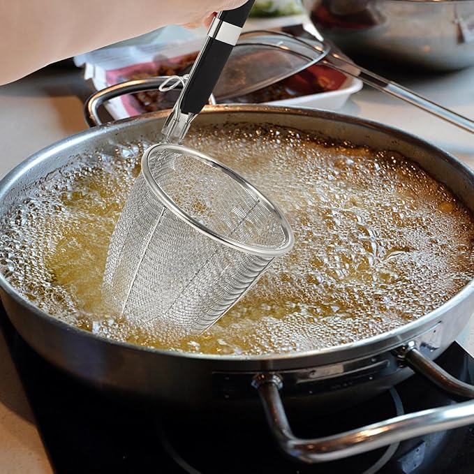 Mesh Strainer Spoon Stainless Steel Pasta Basket Mesh Noodle Strainer Pasta Noodle Strainer Sieve Mesh Strainer with Handle for Home Restaurant Kitchen