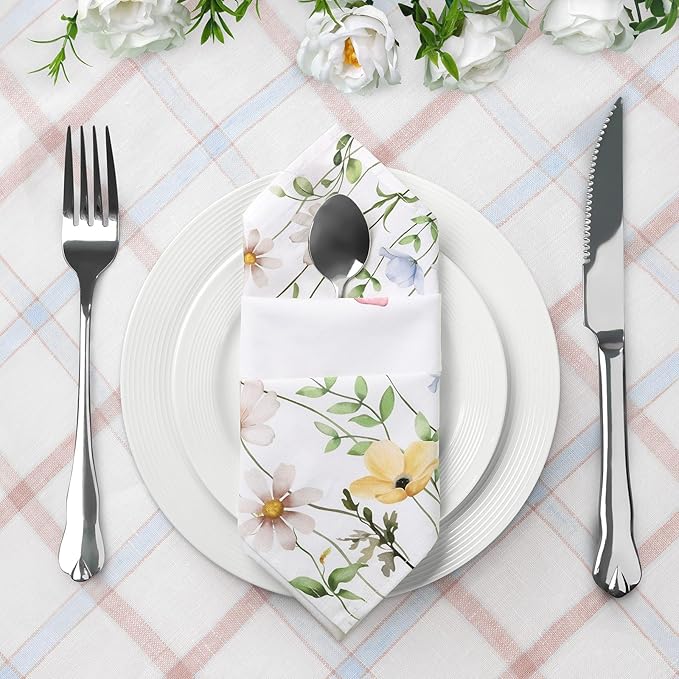 Floral Butterfly Napkins, 18×18 Inch French Country Dinner Cloth Napkins Set of 4, Washable Cotton Soft Absorbent Square Napkins for Dining Kitchen Party Wedding Decoration