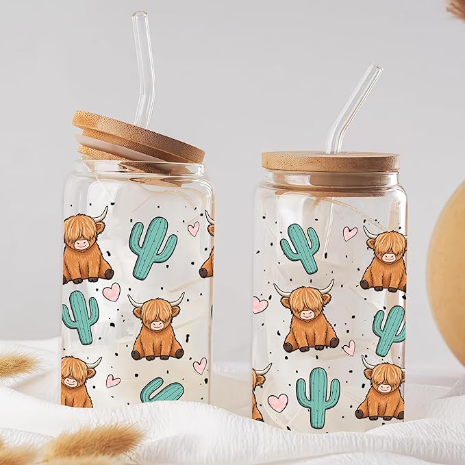 Highland Cow Gifts for Women Girls Mom 16 oz Glass Cups with Lids and Straws Highland Cow Coffee Mug Cows Print Cup Christmas Cute Stuff Gift for Friends Cowgirls Coffee Lovers