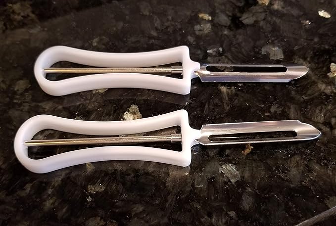 Handy Housewares 2 Piece Swivel Vegetable Peeler Set - Ideal for Apples, Carrots, Potatoes (1 Set)