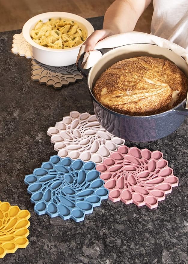 modern-twist 7 x 7" Hive Silicone Trivet, Heat Resistant Up To 675°F, Non Slip, Protects Table From Heat, Rose, Pack of 1
