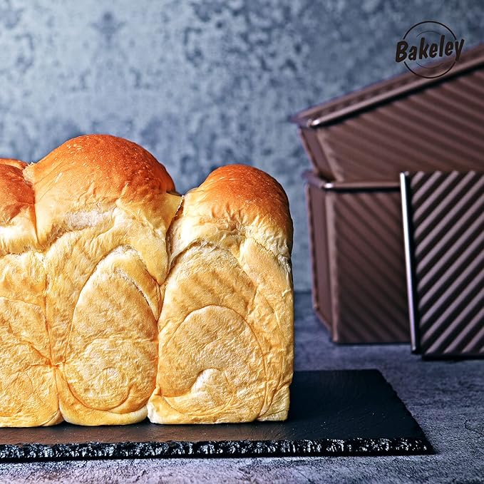 Pullman Loaf Pan with Lid, 1Lb Non-Stick Rectangle Corrugated Toast Box for Oven Baking, Dough Capacity 8.3" x 4.8" x 4.3"(Champagne Gold)