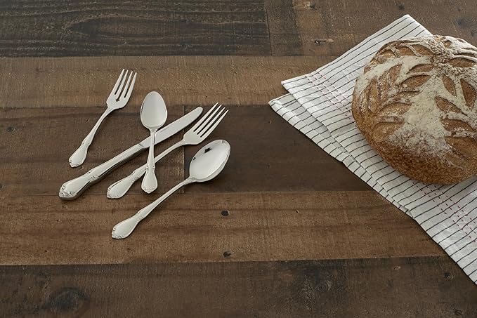 Oneida Silverware Set, Chateau Fine Flatware Dinner Forks Set, Service For 4, 18/10 Stainless Steel Forks, Rust Resistant, Dishwasher Safe, Long Fork, Home & Kitchen Eating Utensils (Silver, 4 Piece)