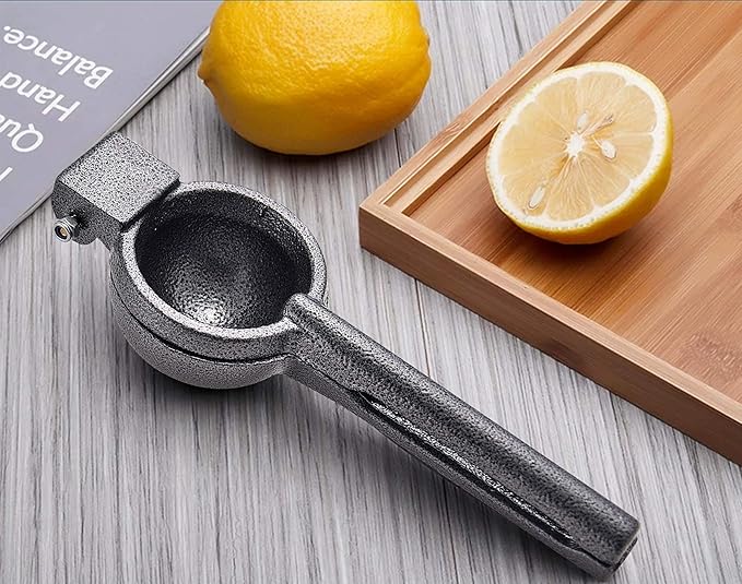 ARC, J-002 Cast Iron Lemon Lime Squeezer, Heavy Duty juicer hand press, Fresh citrus juicer press, Great for Juicing Oranges, Pomegranate, Lemons & Limes (2.4")