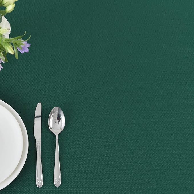 maxmill Textured Rectangular Tablecloth Water Resistance Antiwrinkle Spillproof Soft Jacquard Table Cloth for Dining Room, Buffet Banquet Parties and Holiday Dinners, 60 x 104 Inch, Hunter Green