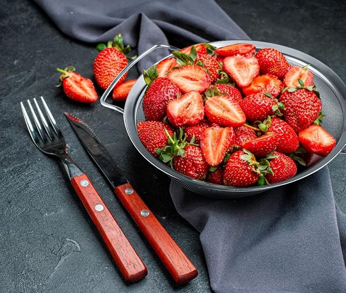 8" Large Fine Mesh Strainer with thermo plastic rubber handle - Sieve Fine Mesh Stainless Steel - Ideal to Strain Pasta, Quinoa and Rice.
