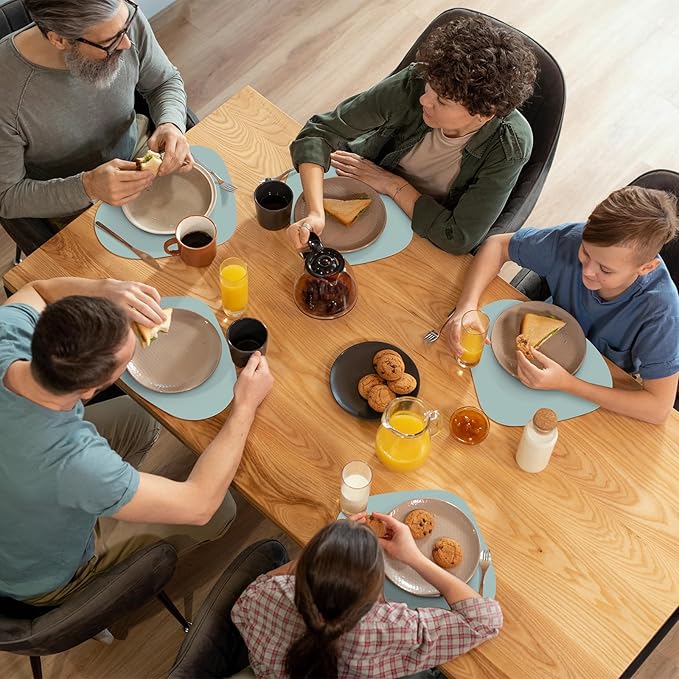 Placemats Set of 4, Heat Resistant Leather Placemats Double Layer, Soft Waterproof Round Table Mats Easy to Clean for Kitchen Dining Room Coffee Office Table, Aqua Green