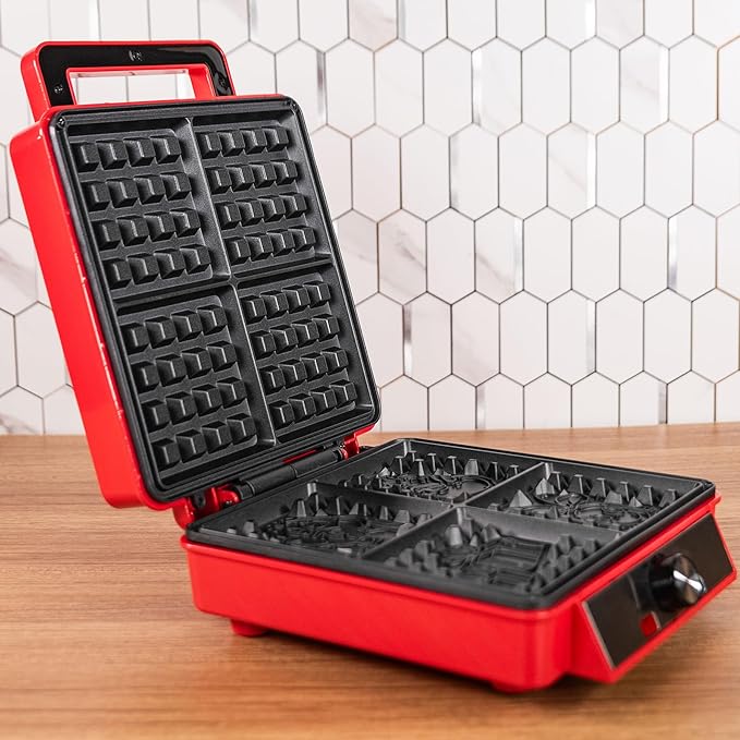 Uncanny Brands The Grinch Deluxe Waffler - Grinch Images on Your Waffles