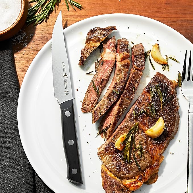 HENCKELS Dynamic Razor-Sharp 8-pc Steak Knife Set, German Engineered Informed by 100+ Years of Mastery