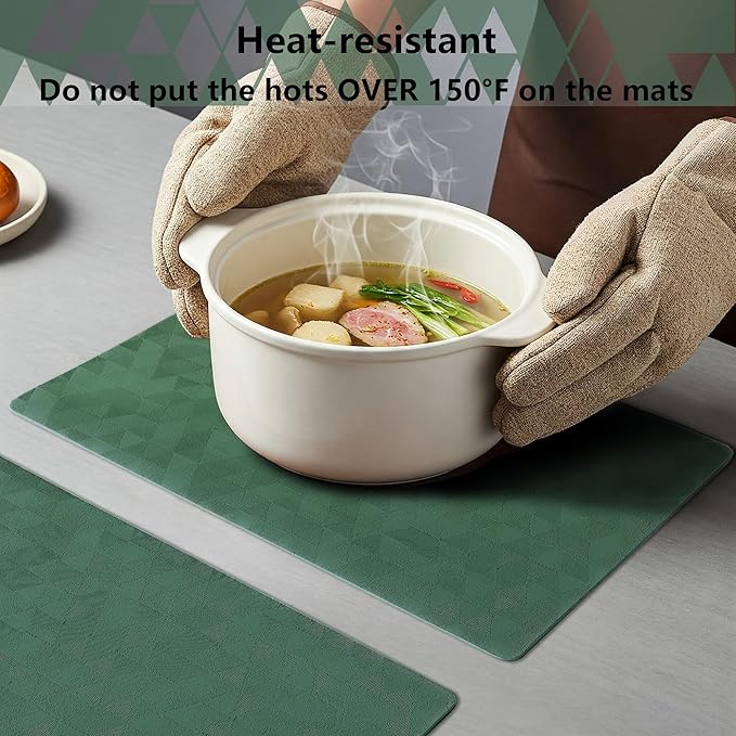 Jovono Faux Leather Placemats Set of 4, 17.8"x11.8", Waterproof & Oil-Proof Table Mats, Easy-Clean Washable Kitchen Place Mats for Dining Table, Fabric Texture, Green Mat