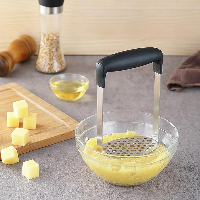 Potato Masher, LCCOWO Stainless Steel Potatoes Masher Kitchen Tool, Mashed Potatos Masher with PP Handle, Great for Potato, Guacamole, Fruits, Avocado, Bean and More, Dishwasher Safe