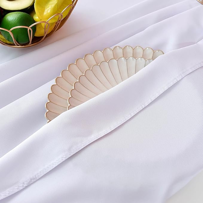 MEANMOY 2 Pack White 210 GSM Water & Stain Resistant Round Tablecloth - Solid 70 Inch Circle Table Cloth Cover in Wrinkle Free Washable Wipe Clean Polyester for Wedding, Party, Banquet (2 Pcs)