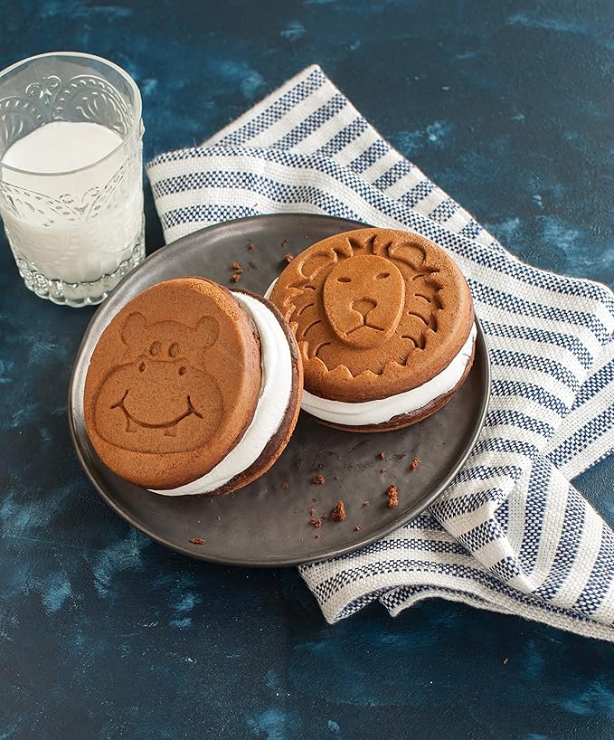 Nordic Ware Zoo Friends Pancake Pan