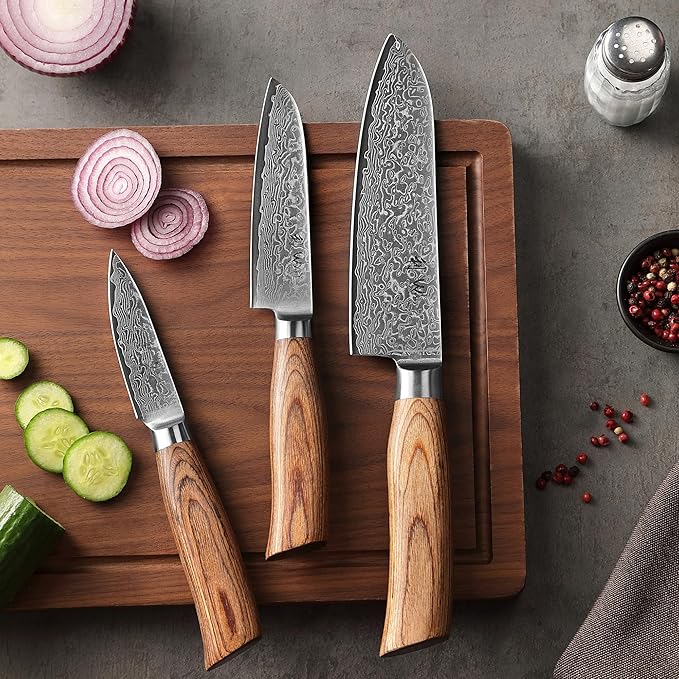 Wakoli EDIB Pro 3-Piece Damascus Kitchen Knife Set in Gift Box – Sharp Knives Set made of Genuine Damascus Steel (VG10 Core) – Santoku, Small Santoku & Paring Knife – Ergonomic Pakkawood Handles