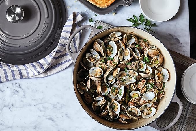 Le Creuset Enameled Cast Iron Signature Round Dutch Oven, 2 qt., Oyster