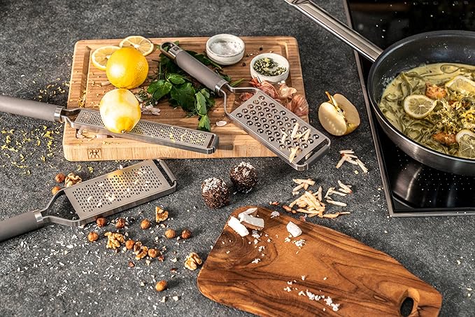 ZWILLING ZWILLING Z1028-018 Zwilling Pro Zesting Zesting Cheese Grater Grater Lemon Condiment Nutmeg