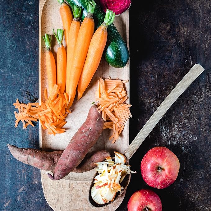 Microplane Julienne Professional Vegetable Slicer for Potato, Apple, Carrot, Zucchini and Red Cabbage in Black with Stainless Steel Blades