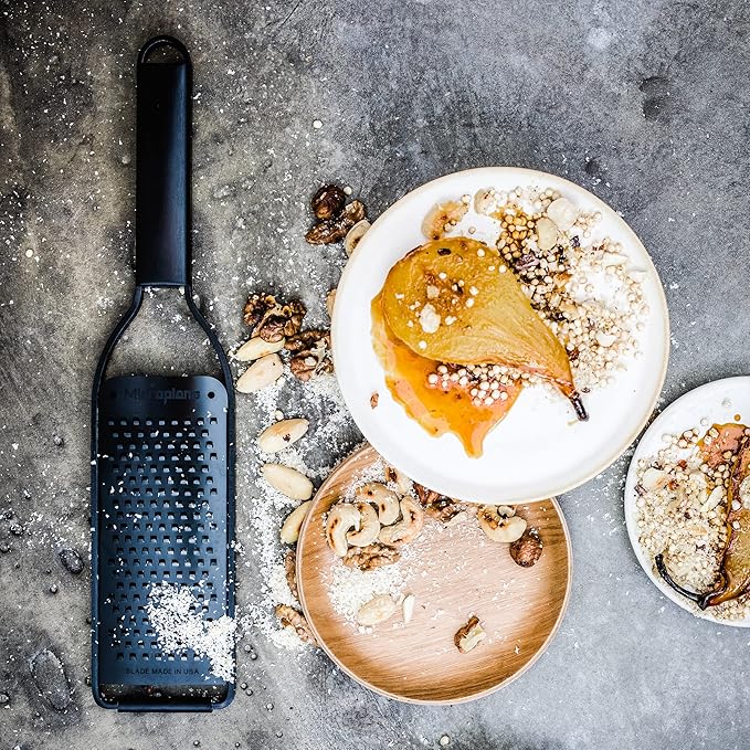 Microplane Grosgrain Grater with Stainless Steel Blade Made in USA for Cheese, Carrot, Ginger, Coconut & Horseradish from the Black Sheep Collection